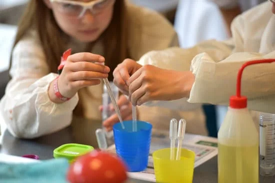 Come fare un esperimento scientifico per bambini?